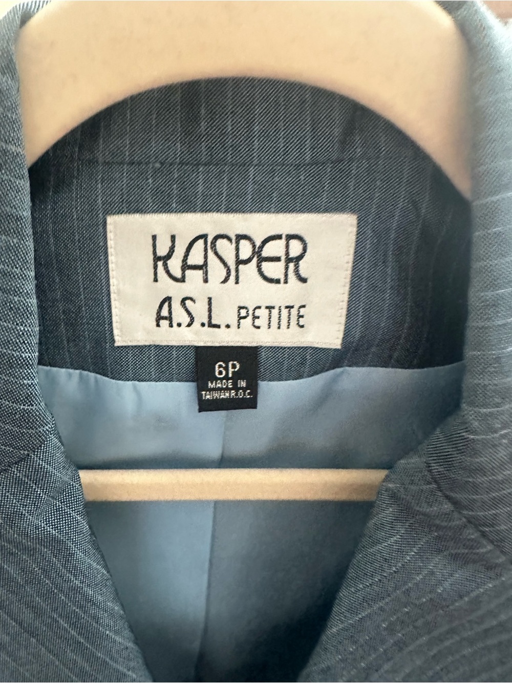 Vintage Kasper Petite Women's Charcoal Pinstripe Suit Jacket - Blue Lining